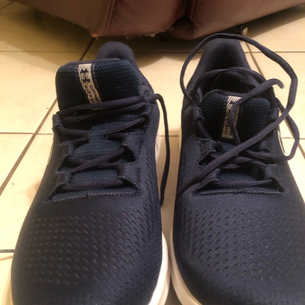 Under armor comfort deluxe system athletic shoes